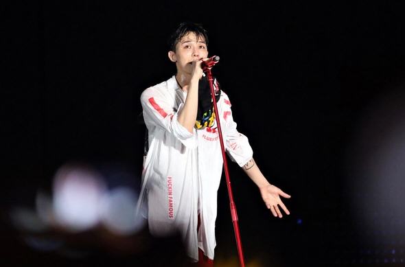 权志龙演唱会我到底是谁独白视频分享
