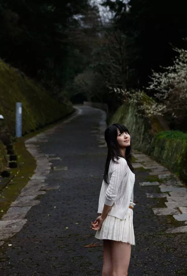 铃木爱理户外唯美小清新写真欣赏