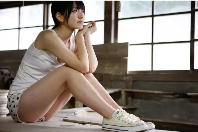 铃木爱理户外唯美小清新写真欣赏