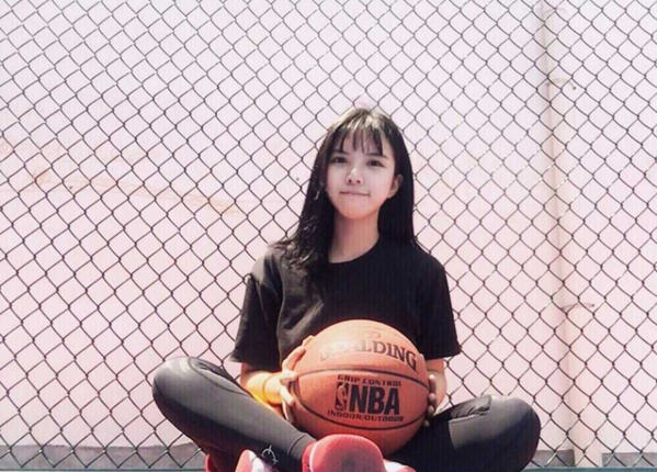 梦中的篮球女神是这样的吗？